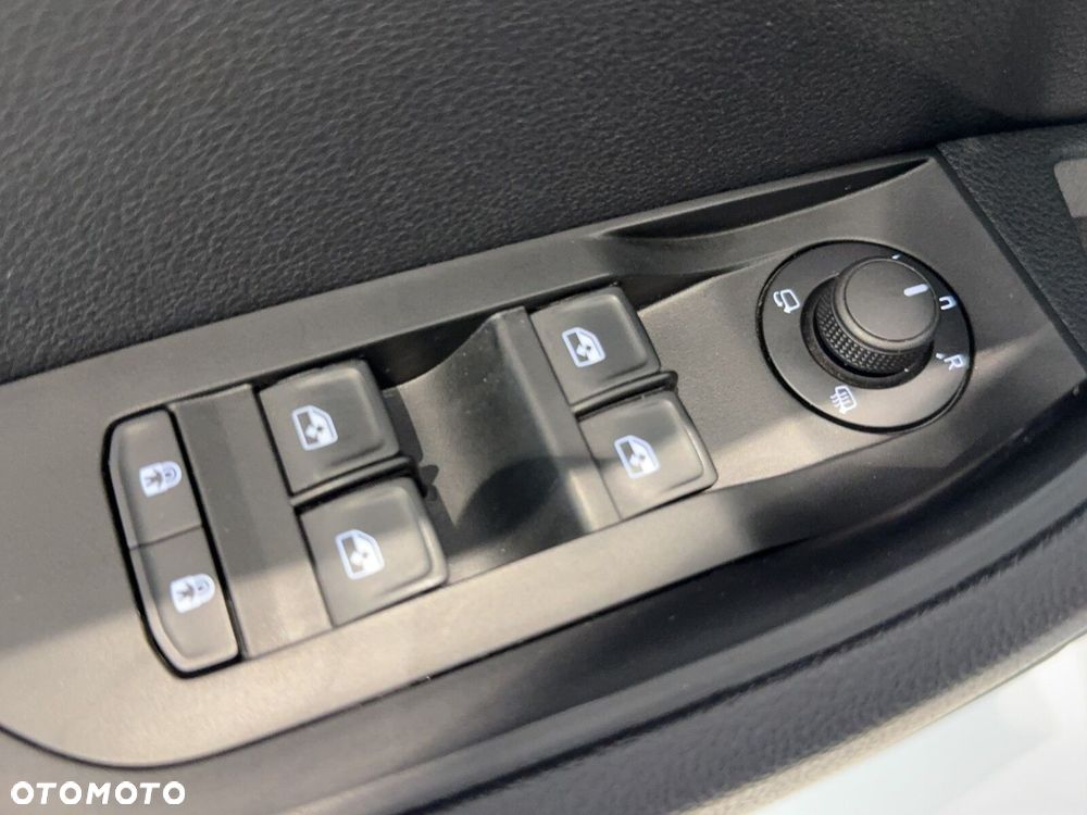 Skoda Superb 2.0 TDI SCR Ambition DSG - 12