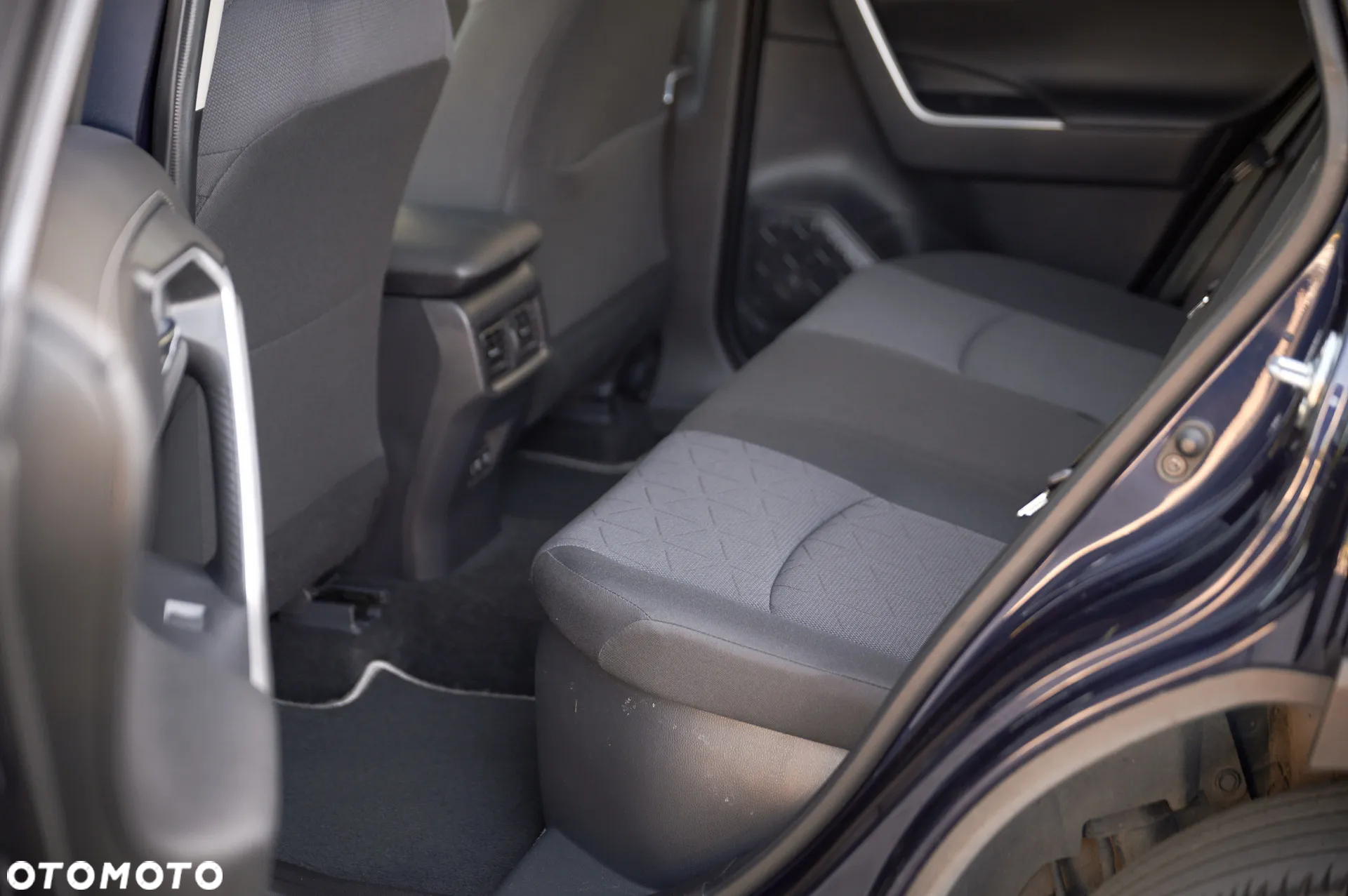 Toyota RAV4 2.5 Hybrid Comfort 4x4 - 37