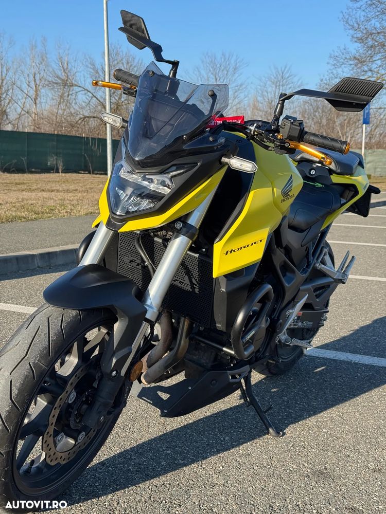 Honda CB 750 Hornet - 2