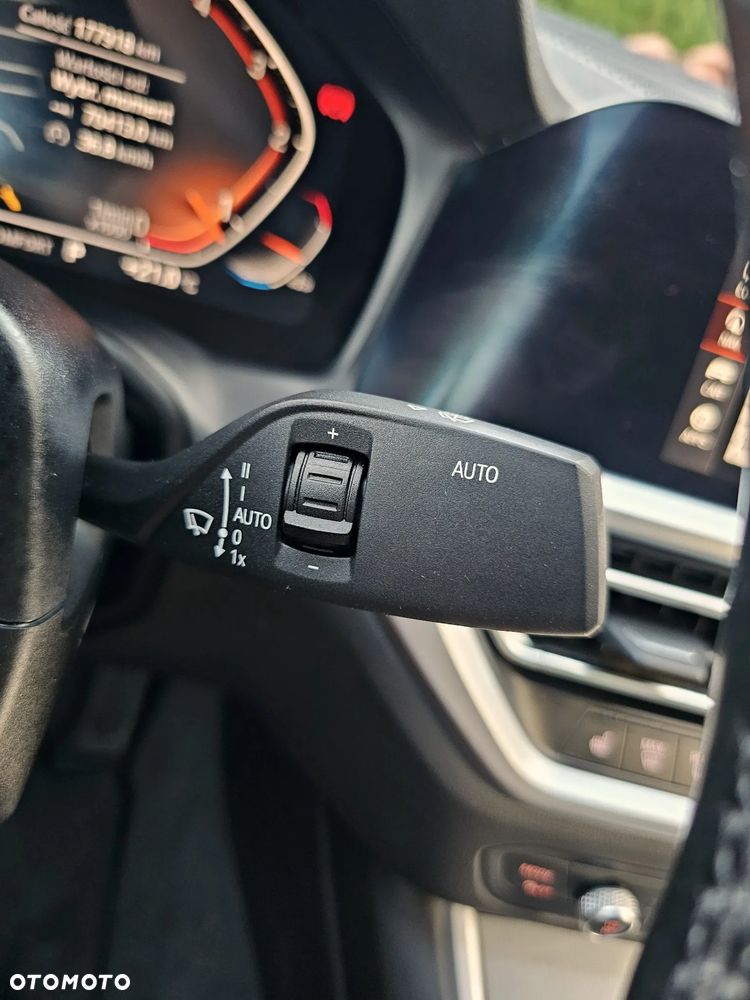 BMW Seria 3 - 27