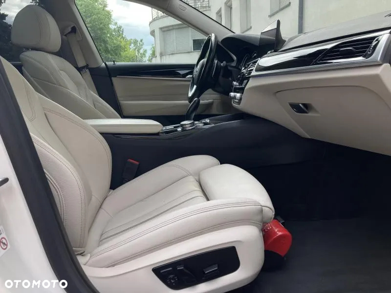 BMW 6GT 620d Sport Line sport - 10