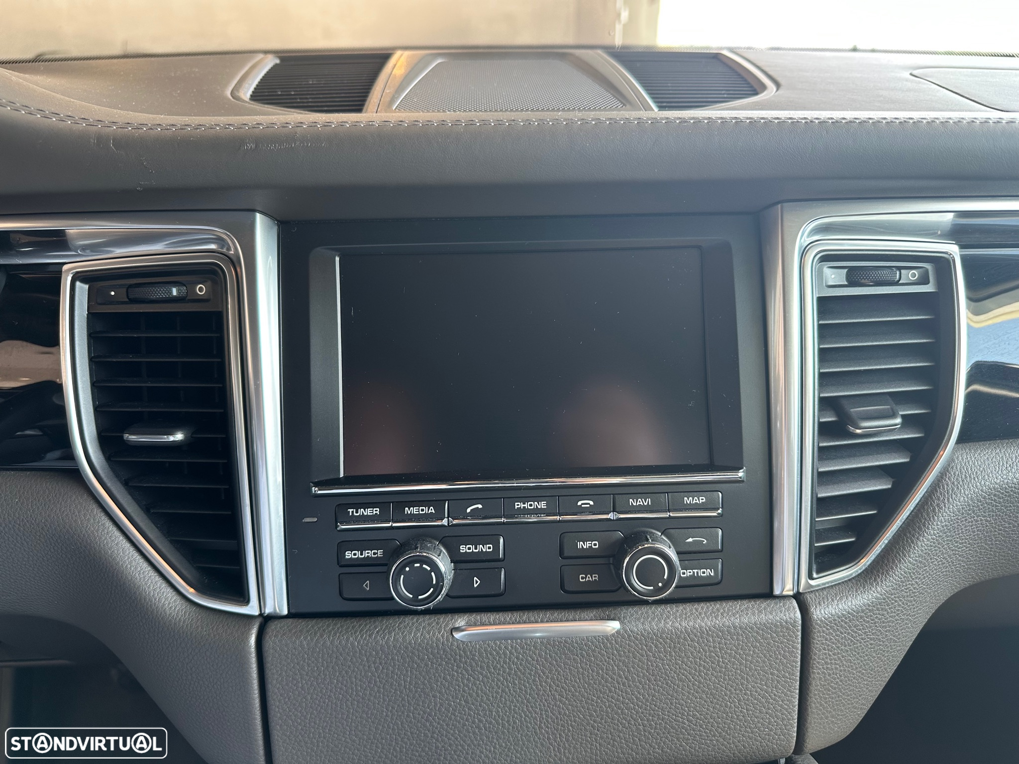 Porsche Macan - 28