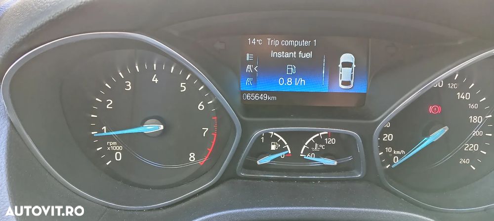 Ford Focus 1.0 EcoBoost Titanium - 4