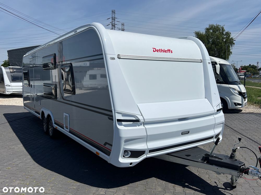 Dethleffs Camper 730FKR - 1