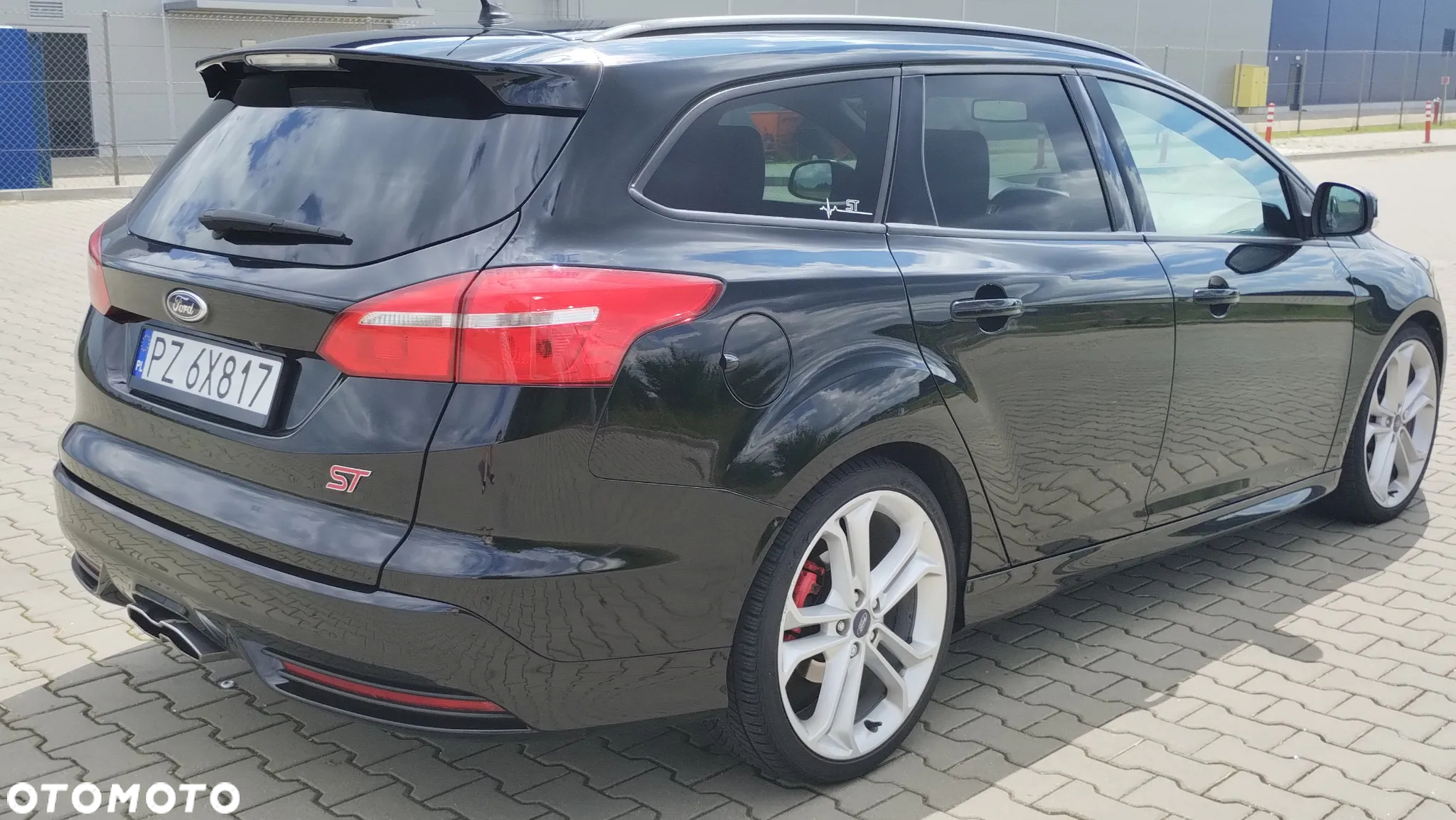 Ford Focus 2.0 TDCi ST PowerShift - 8