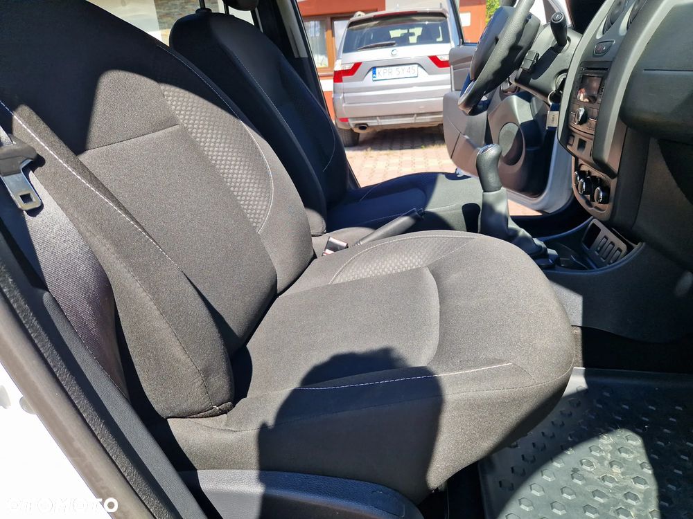 Dacia Duster 1.6 SCe Ambiance S&S - 25