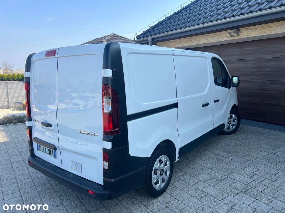 Renault TRAFIC - 10