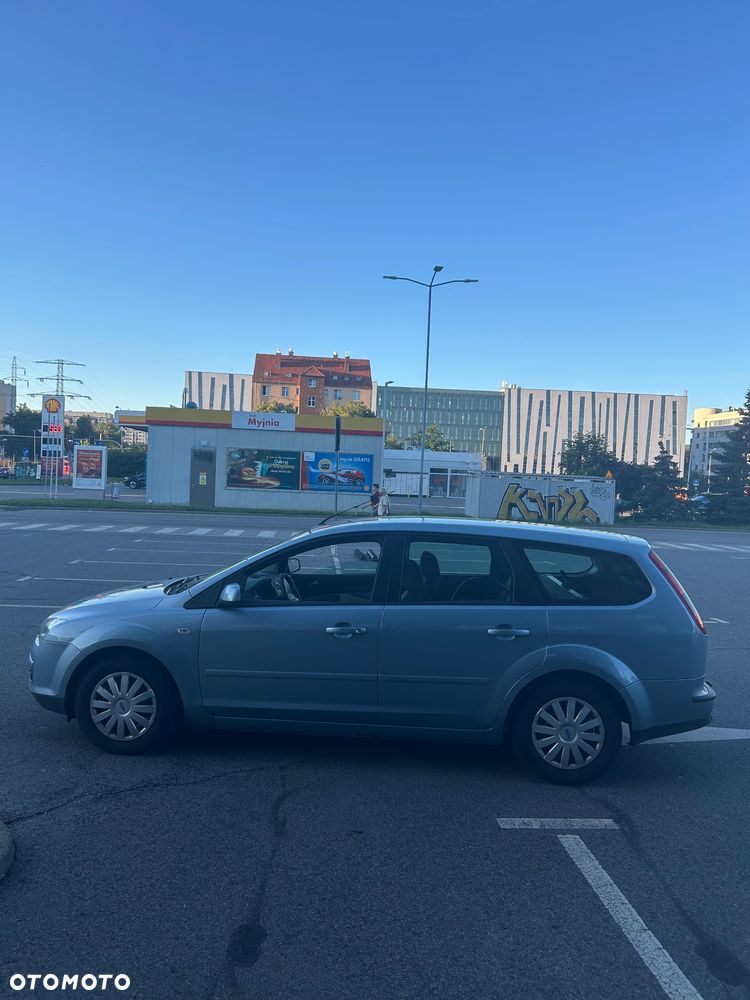 Ford Focus 1.6 TDCi Ambiente - 6