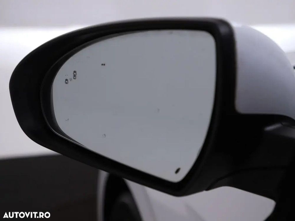 Hyundai IONIQ - 14