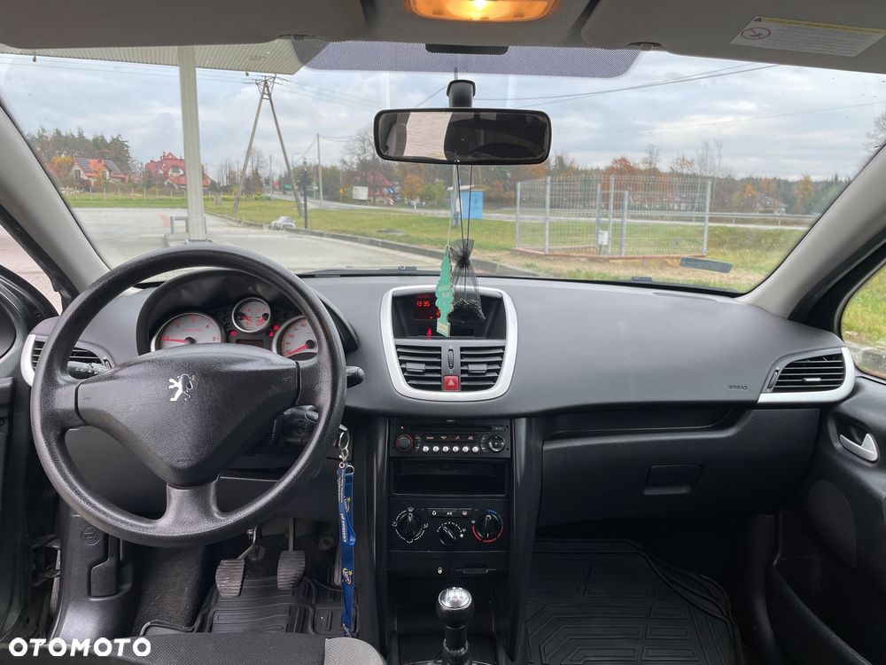 Peugeot 207 1.6 HDi - 6