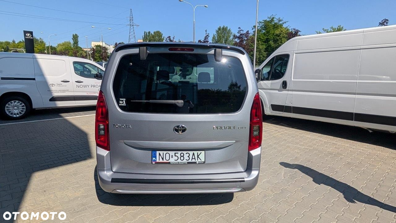 Toyota Proace City Verso Long 1.5 D-4D Business - 10