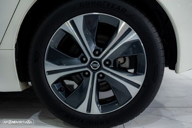 Nissan Leaf N-Connecta Full Led - 27