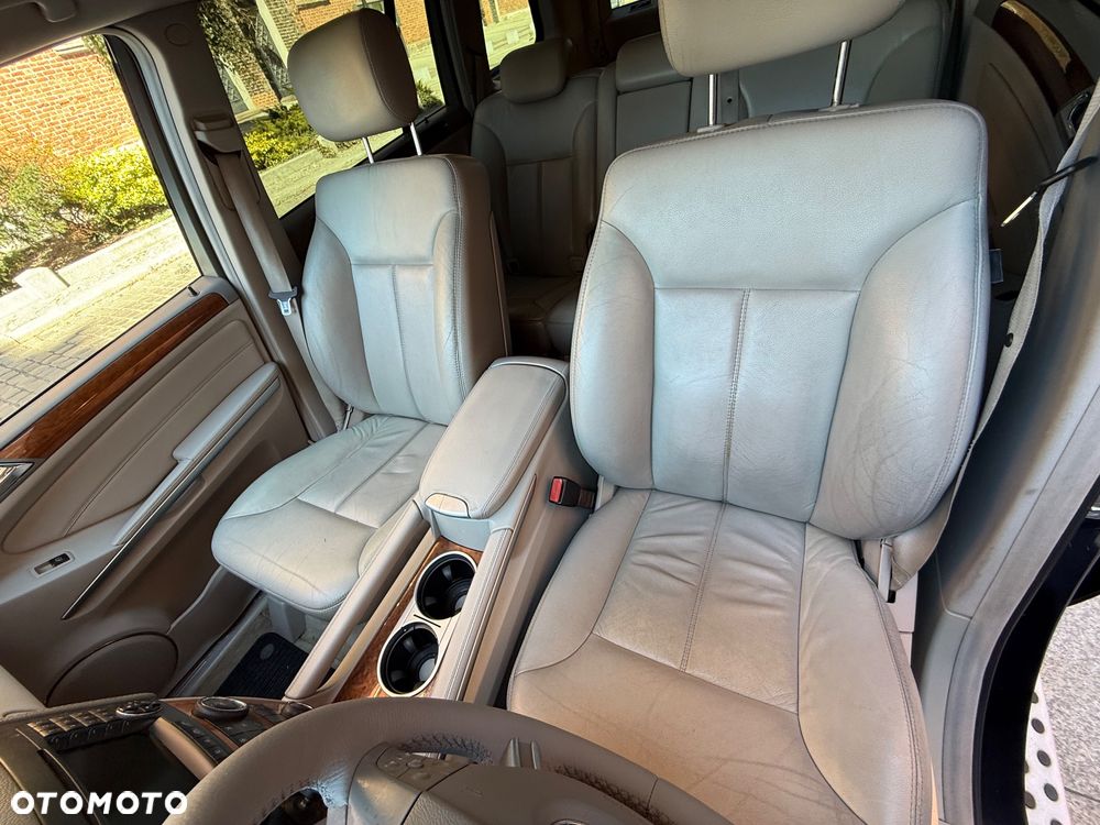 Mercedes-Benz GL 320 CDI 4Matic 7G-TRONIC - 12