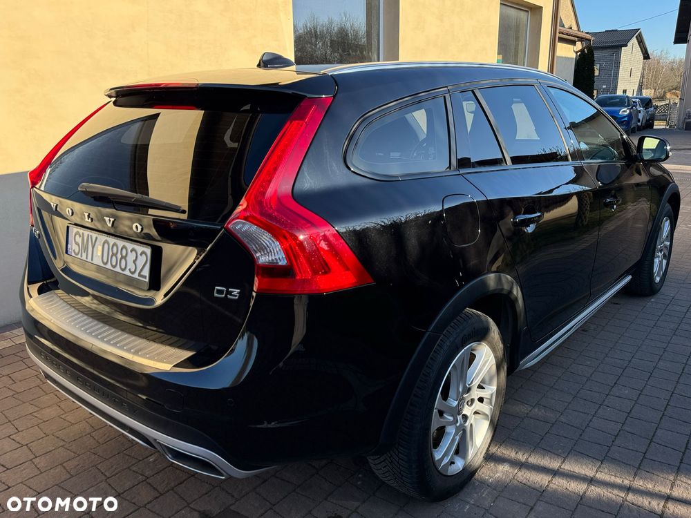 Volvo V60 Cross Country D3 Geartronic Kinetic - 4