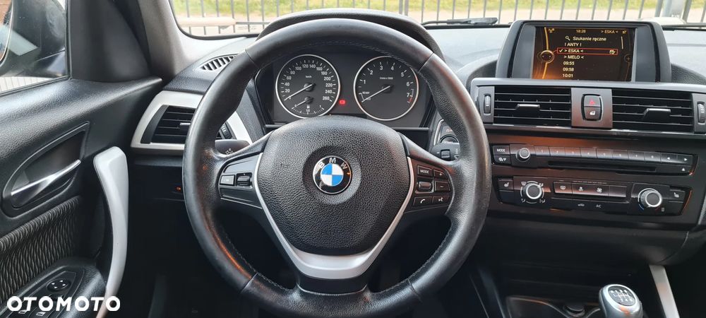 BMW Seria 1 116i - 15
