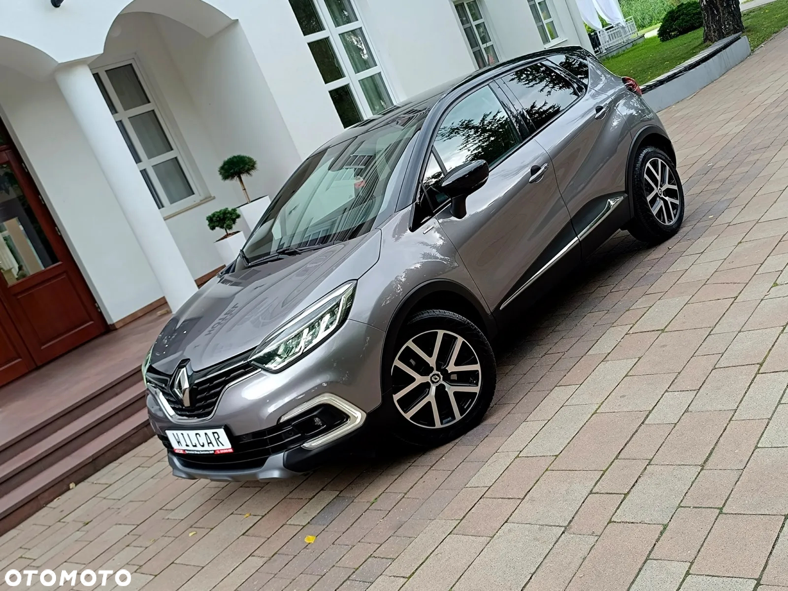Renault Captur 1.3 Energy TCe Initiale Paris EDC - 9