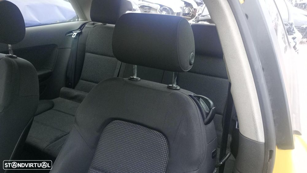 CONJUNTO COMPLETO DE BANCOS AUDI A3 8P1 - 1