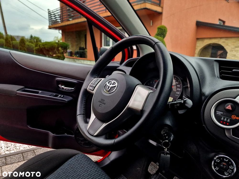 Toyota Yaris 1.4 D-4D Sol - 17