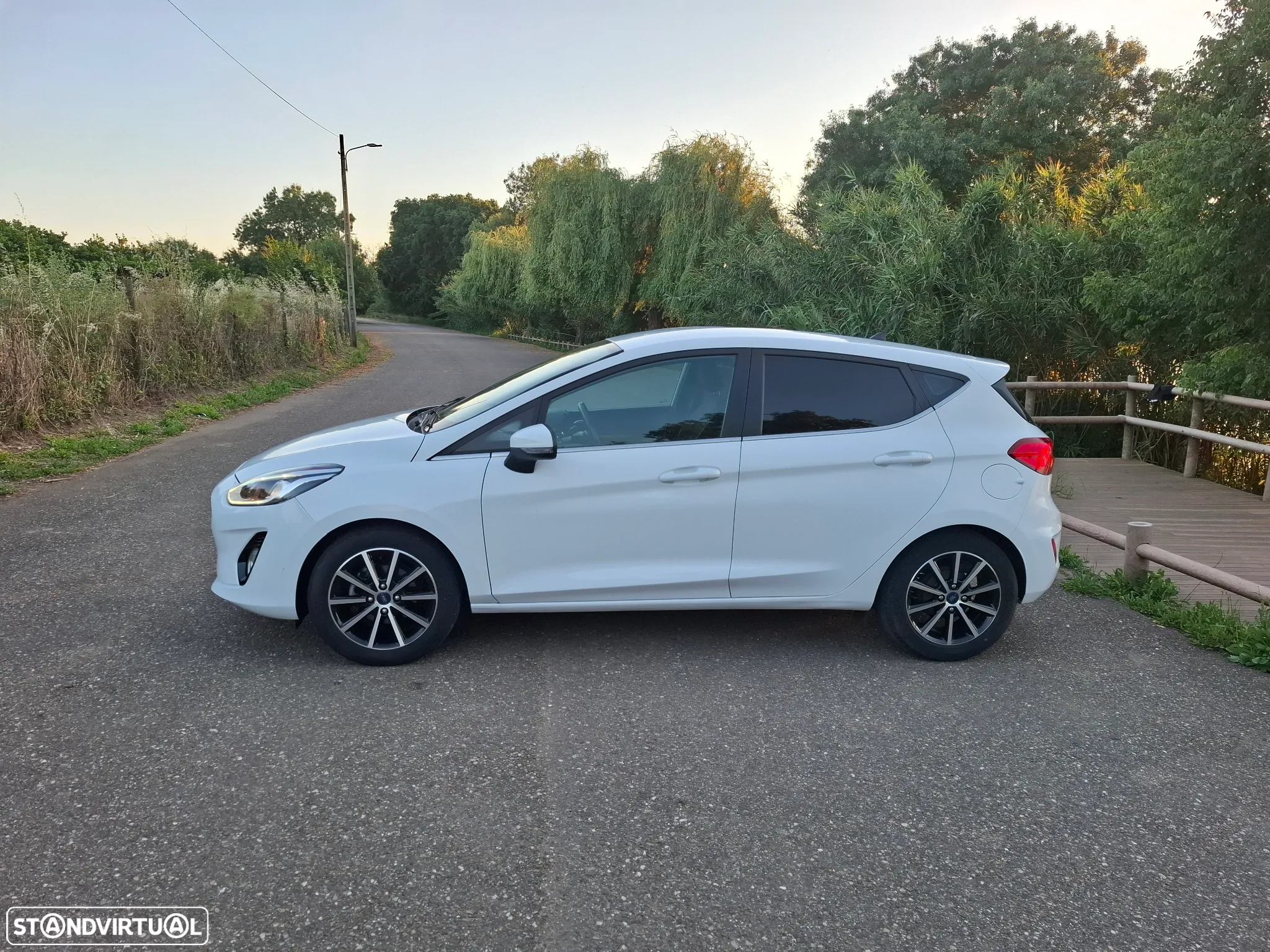 Ford Fiesta 1.0 EcoBoost Titanium - 4