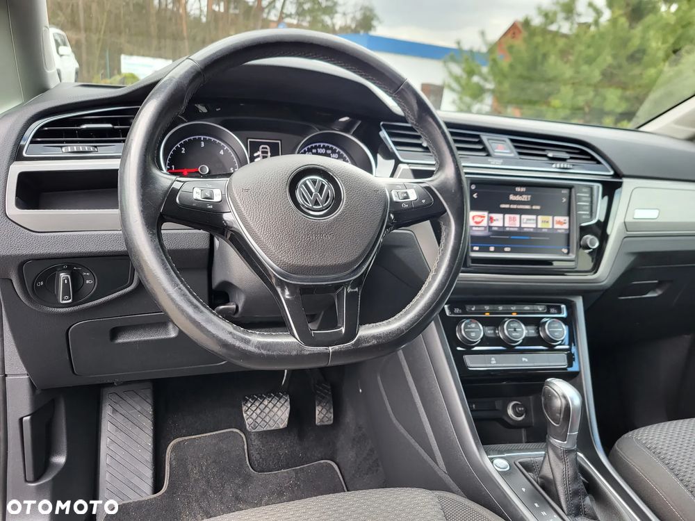 Volkswagen Touran 2.0 TDI SCR (BlueMotion Technology) DSG Highline - 9