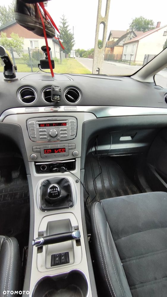 Ford S-Max - 8