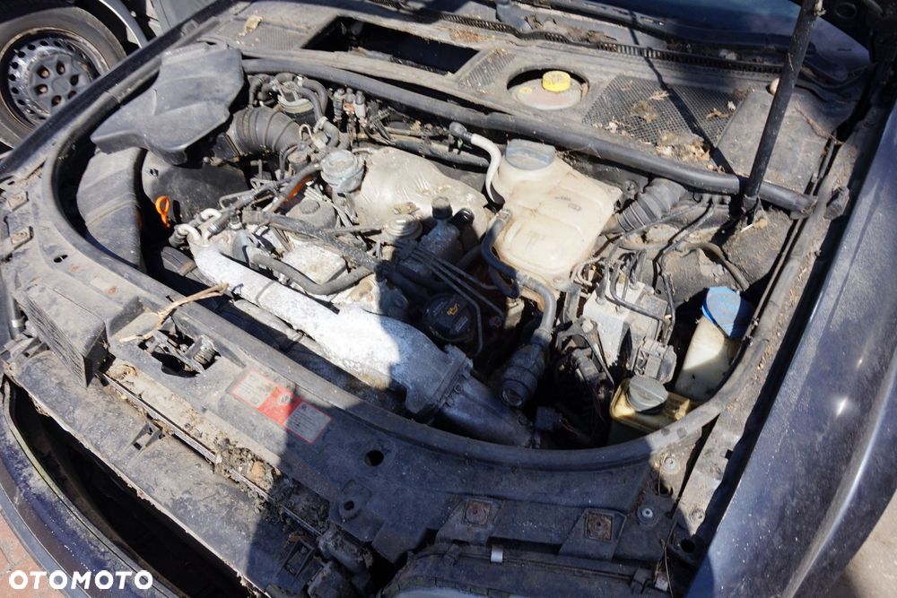 AUDI A6 C5 LIFT KOMBI 2003 LZ5Q 2.5 TDI AKE 180KM EYJ GRANATOWY na części - 10