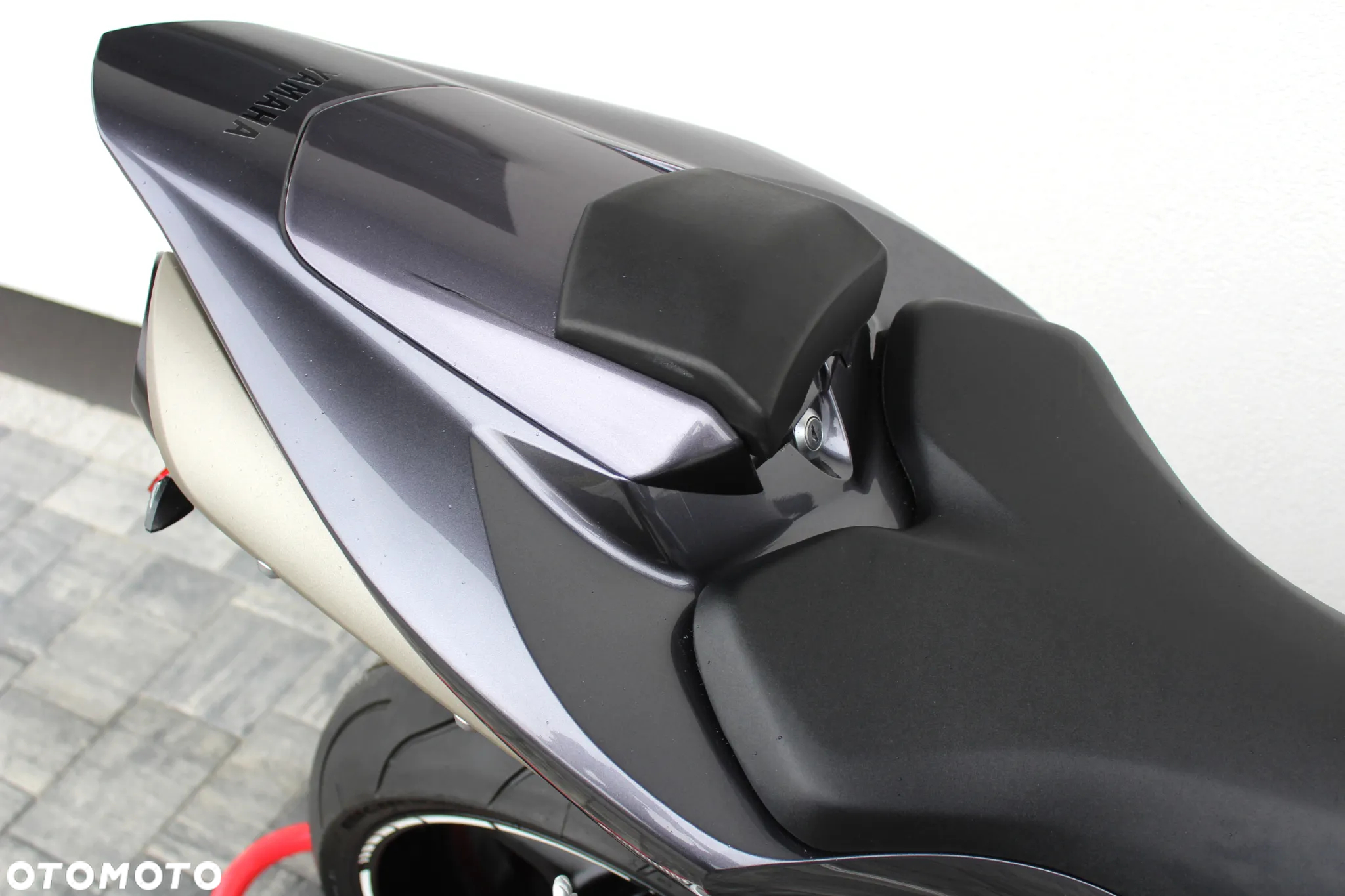 Yamaha R1 - 17