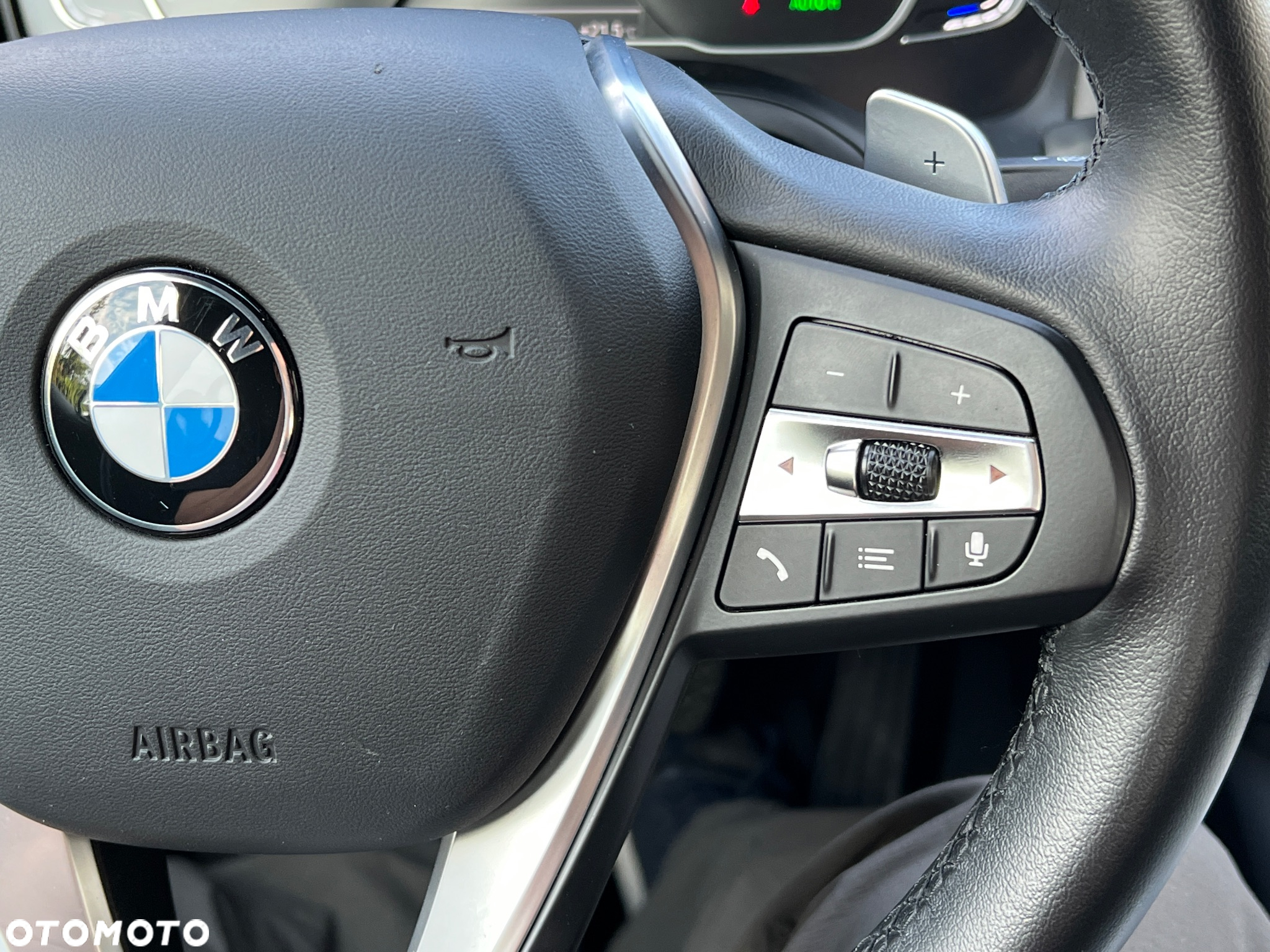 BMW Seria 3 330i Advantage - 21