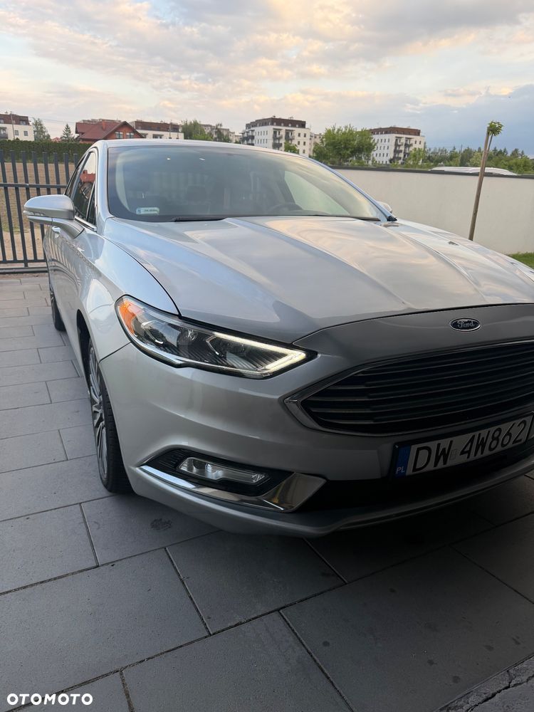 Ford Fusion - 2