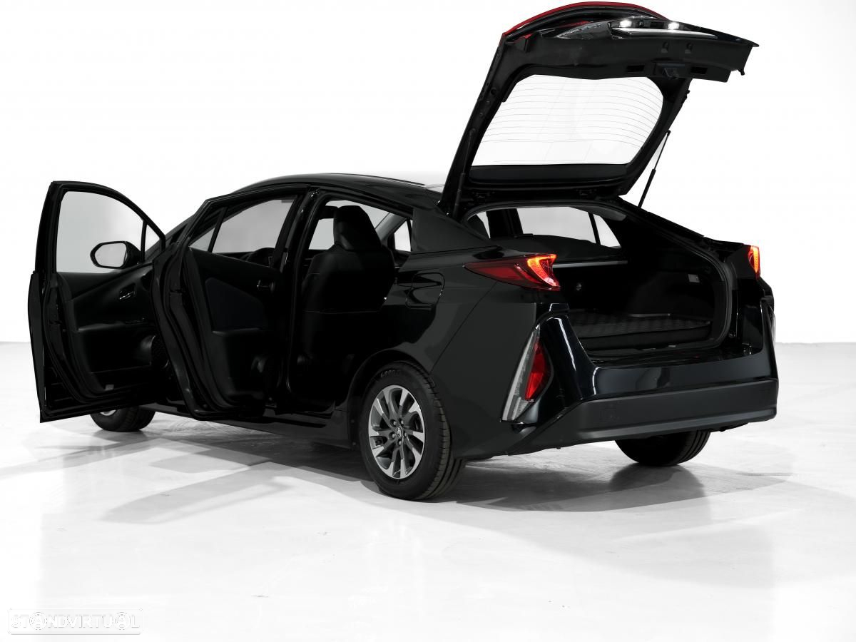 Toyota Prius 1.8 Plug-In Luxury - 5