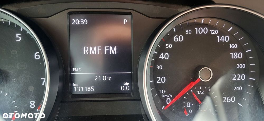 Volkswagen Passat - 20