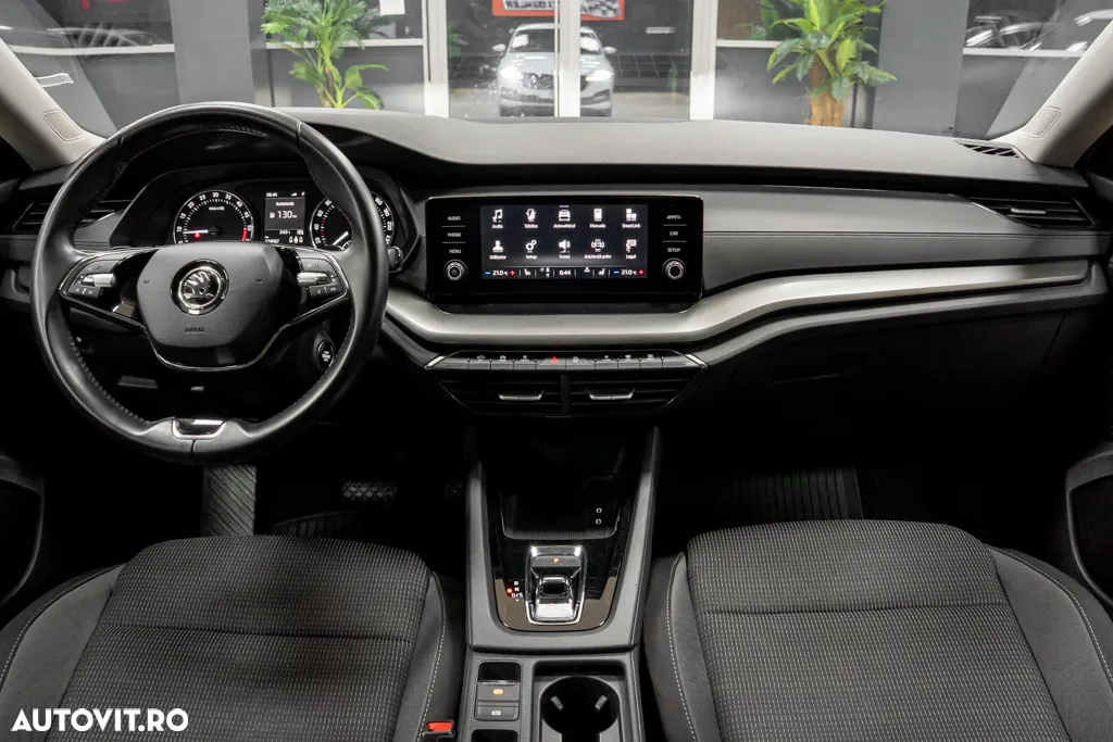 Skoda Octavia Combi 2.0 TDI DSG Ambition - 8