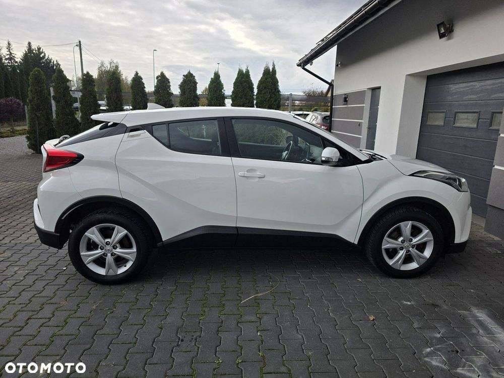 Toyota C-HR - 4