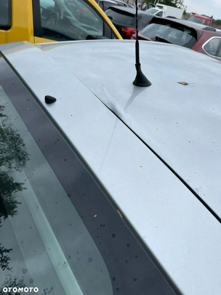 Toyota Prius 1.5 VVT-i Sol - 6