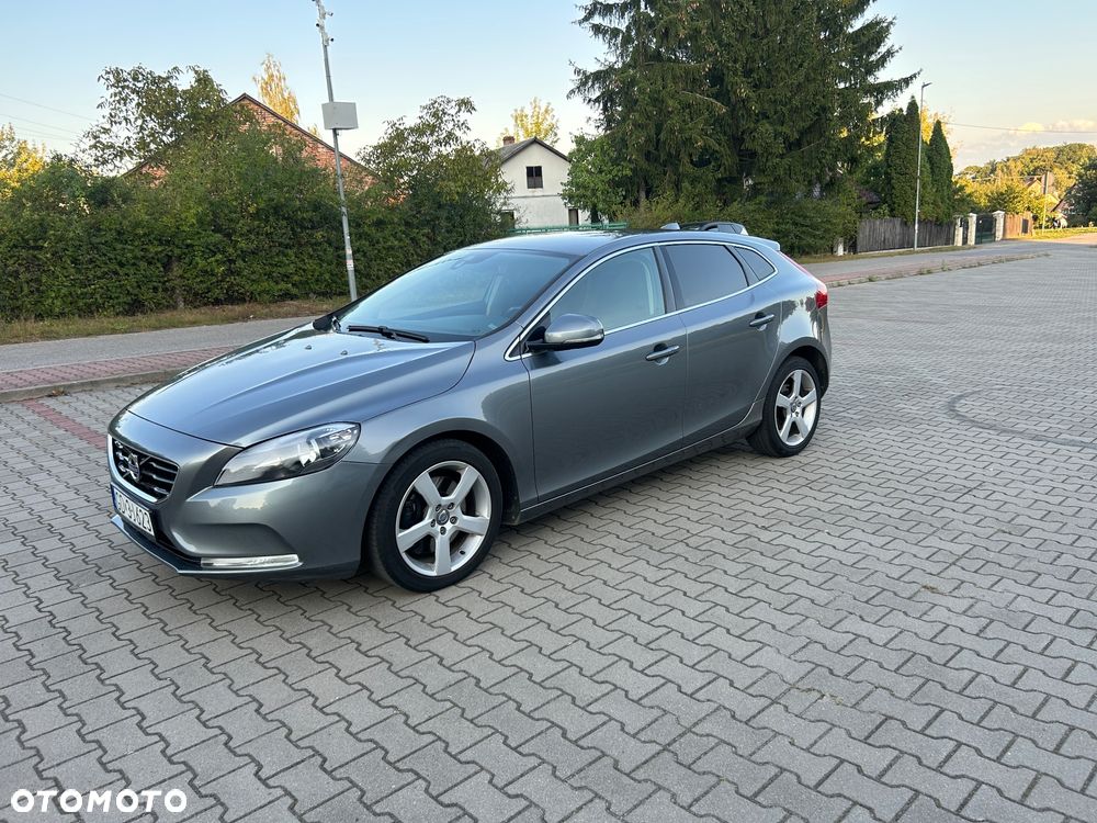 Volvo V40 D4 Momentum - 5