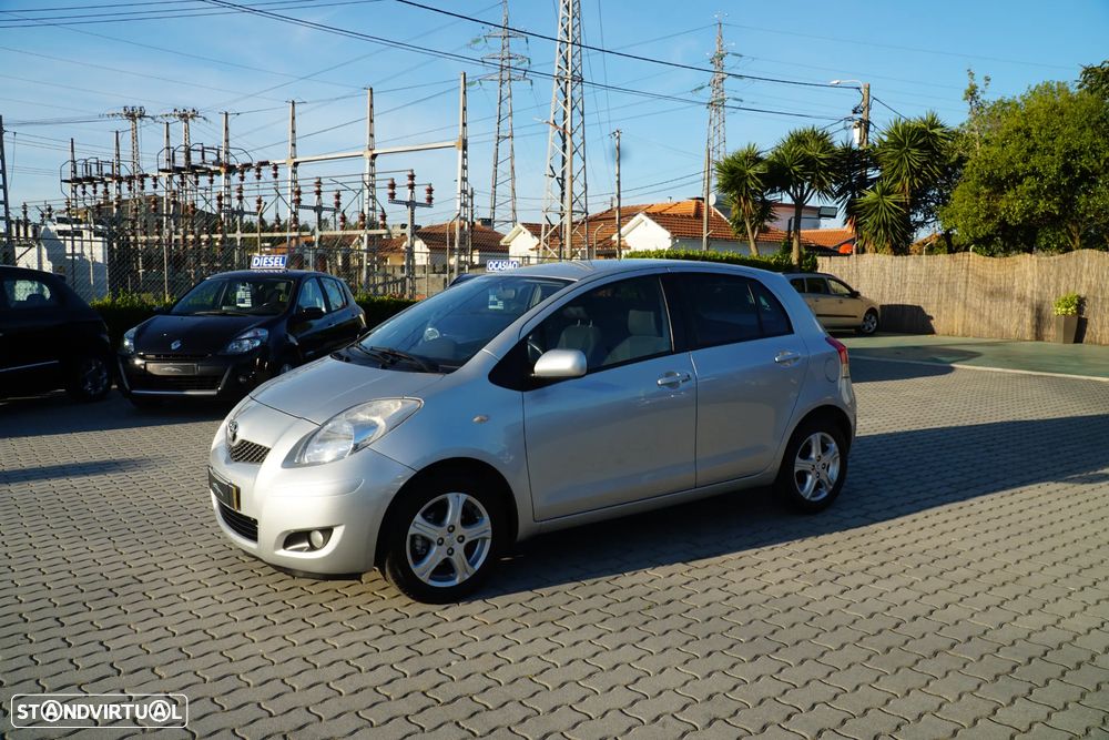 Toyota Yaris 1.0 VVT-i AC Manual - 5