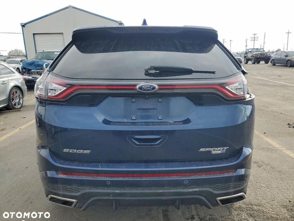 Ford Edge - 8