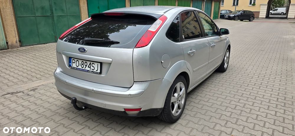 Ford Focus 2.0 TDCi Ghia - 4