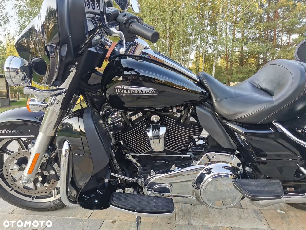 Harley-Davidson FLHTCU Ultra - 23