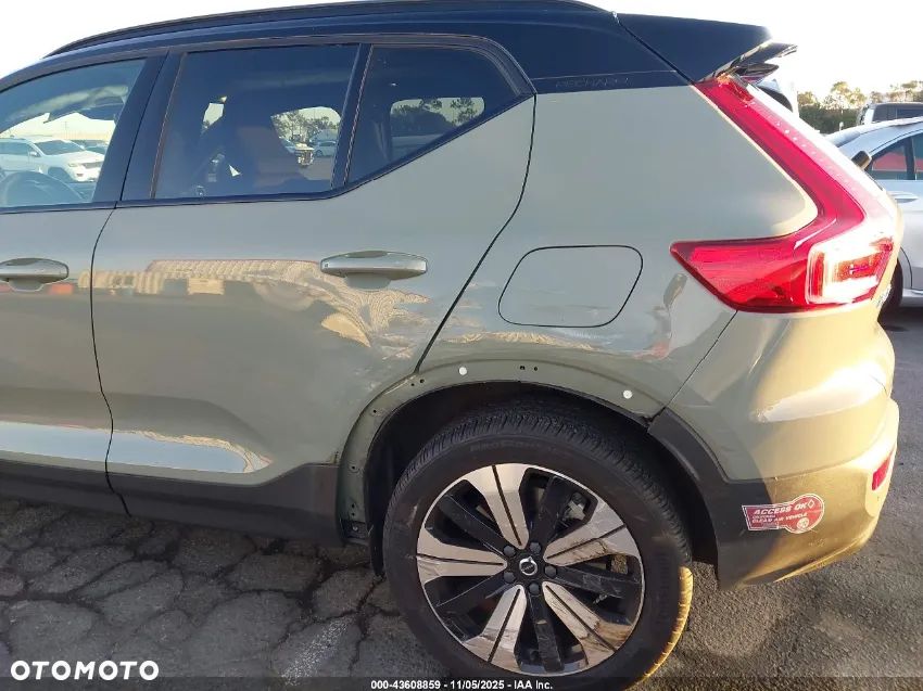 Volvo XC 40 - 6