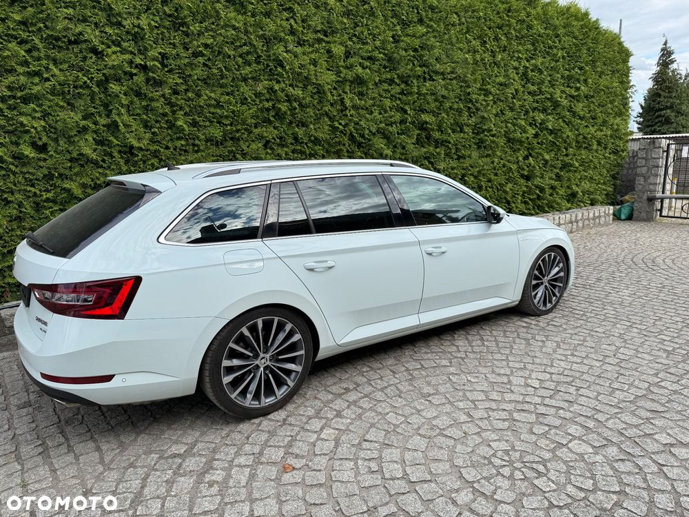 Skoda Superb 2.0 TSI 4x4 L&K DSG - 14