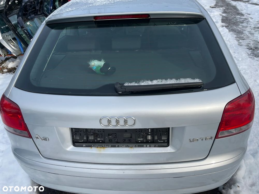 SZYBA KLAPA BAGAŻNIKA AUDI A3 8P 3D LY7W - 1