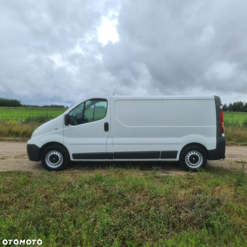 Renault TRAFIC - 8