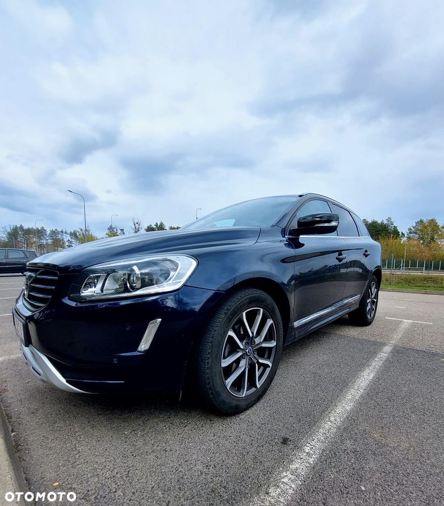 Volvo XC 60 T6 AWD Geartronic Momentum - 1