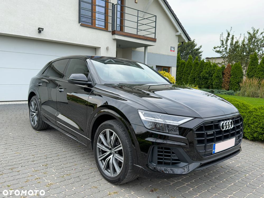 Audi Q8 - 1
