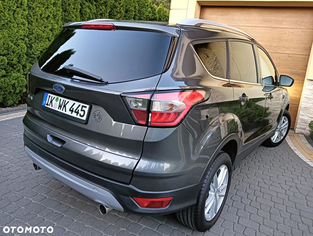 Ford Kuga - 2