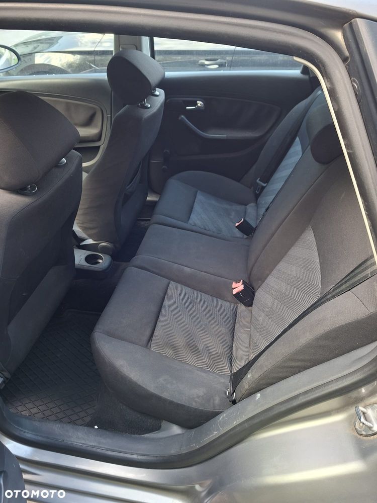 Seat Ibiza 1.4 16V Reference - 7