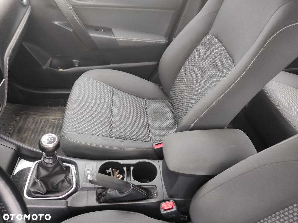 Toyota Corolla 1.6 Comfort - 8