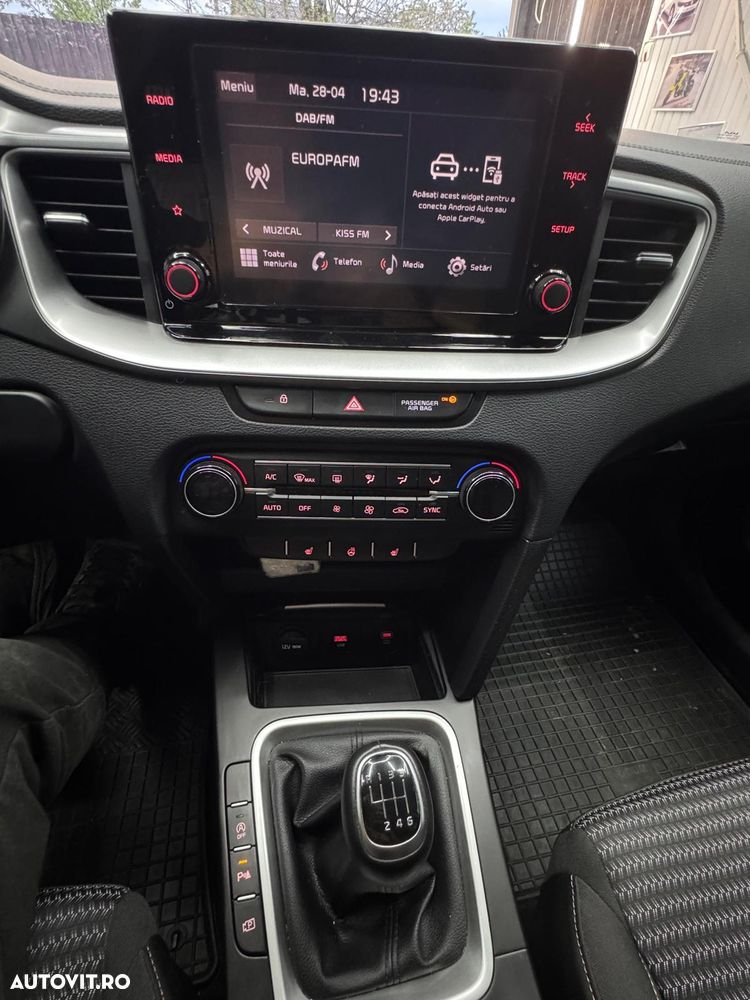 Kia XCeed - 8