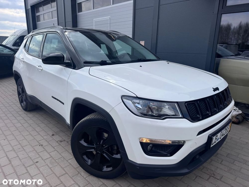 Jeep Compass - 26
